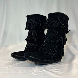 Minnetonka Black Fringe Suede Boots | Women’s 8